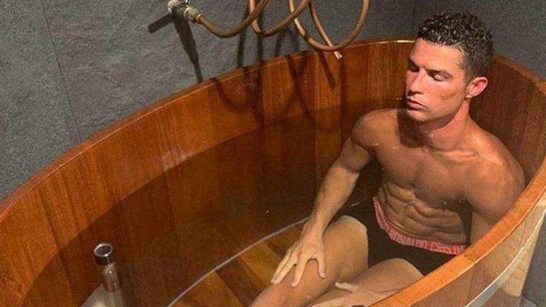 ¿Su ingreso a OnlyFans? Cristiano Ronaldo transmitió una ducha en vivo
