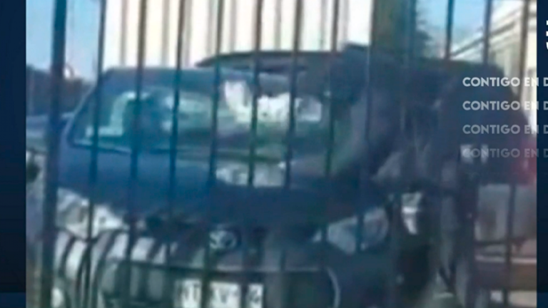 Día de furia en Punta Arenas: Funcionaria de Cesfam destrozó el auto de su jefa