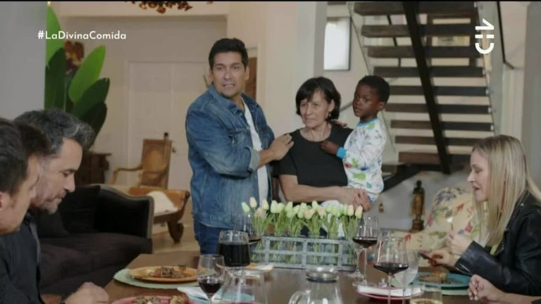 “Es un regalo, una bendición”: Los Araneda Vacarezza hablaron de la adopción de su hijo