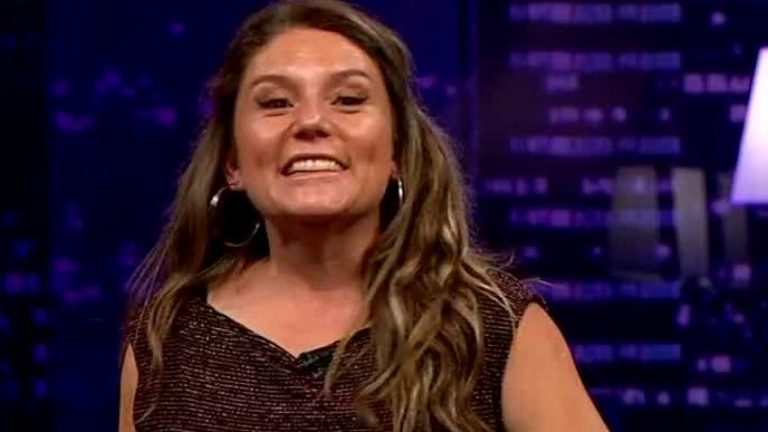 “Mis compañeras me decían que no tenía poto”: María José Quiroz dio un impensado uso a sus hombreras