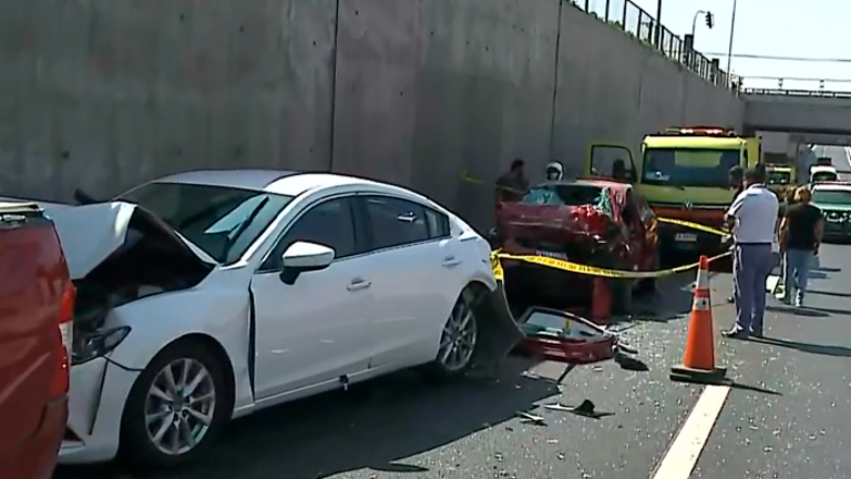 Choque múltiple: Fatal accidente en la Autopista Central dejó una persona fallecida