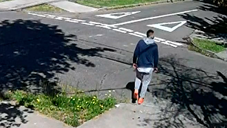 Sus zapatillas lo delataron: Detuvieron a peligroso abusador sexual