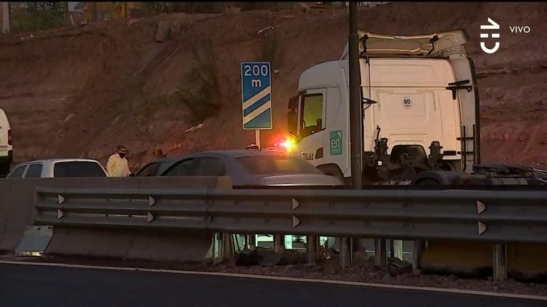 Gran encerrona: Robaron 300 millones de pesos desde un camión en Autopista del Sol