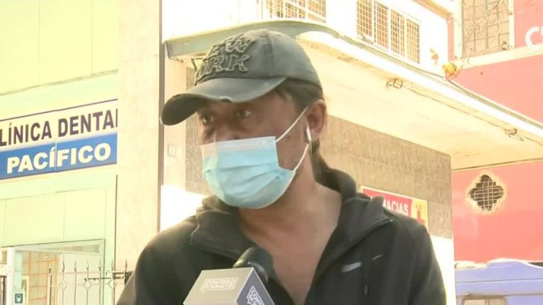 En plena alameda: Manifestantes destrozaron y saquearon su departamento