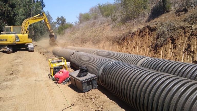 Disputa por el agua: Obra de regadío tiene enfrentados a comunidad rural de Quillota con canalistas