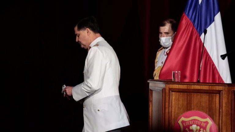 Presentó recurso: Ex Comandante en Jefe del Ejército no fue a declarar frente a la ministra Rutherford