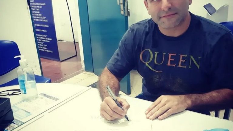 Profesor argentino asaltado por 