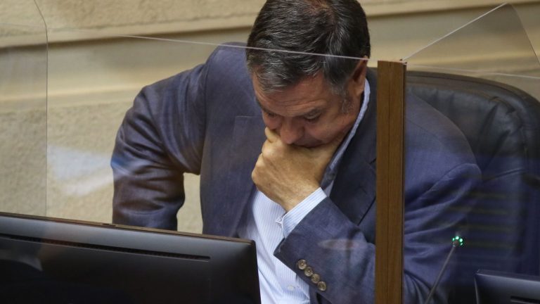 Ossandón arremete contra la UDI y Evópoli tras votación de la presidencia del Senado: 