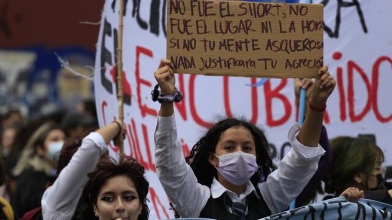 Estudiantes se manifestaron: Aumentan las denuncias por acoso y abusos en colegios