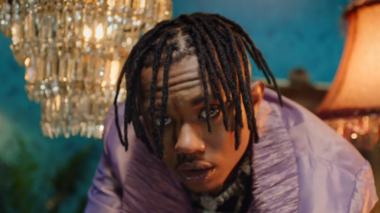 ¡Lo sacaron en ambulancia!: Polimá Westcoast sufrió descompensación tras show en Lollapalooza