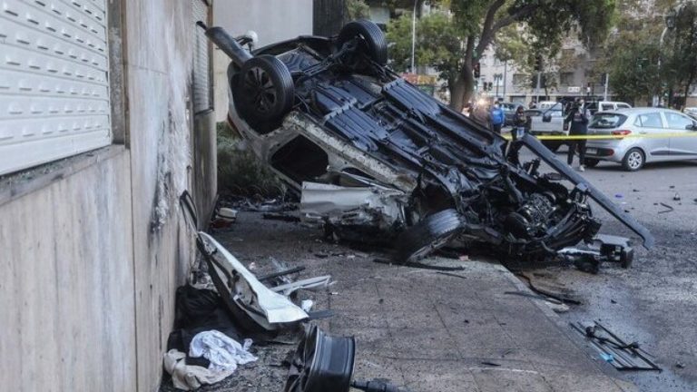 Fatal persecución: Conductor falleció tras impactar contra un edificio