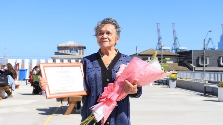 Abuela de 81 años comenzará sus estudios superiores en El Tabo: 