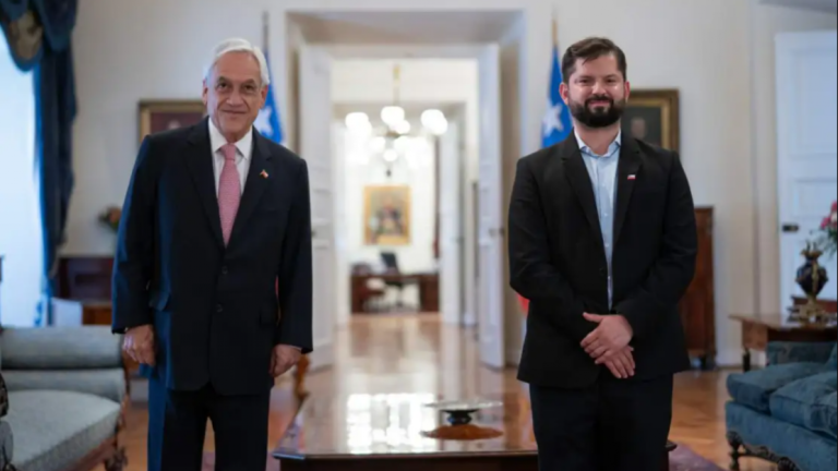 Nueva constitución y cambio de mando: Estos son los desafíos del futuro gobierno