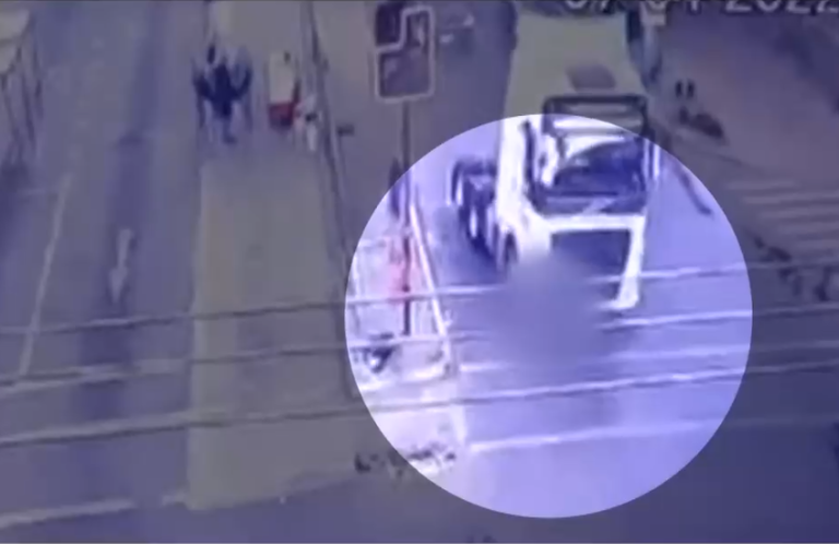 Camionero atropelló a una mujer que defendió a su padre en medio de discusión en Lo Espejo