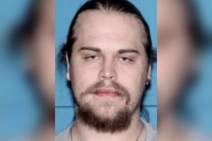 Hombre fingió estar muerto para evadir sentencia por posesión de pornografía infantil