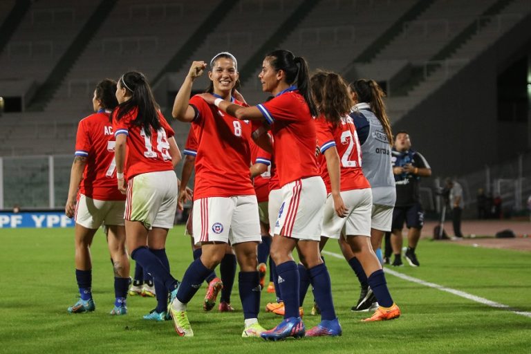 La Roja femenina sigue haciendo historia tras enorme triunfo ante Argentina en Córdoba