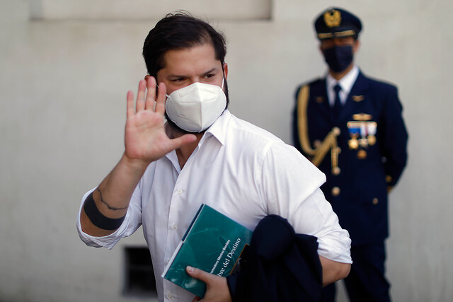 Boric lidera encuentro con gabinete de ministros: 