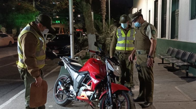 No llevaba casco: Niña de 6 años sufrió un accidente en moto junto a su padrastro