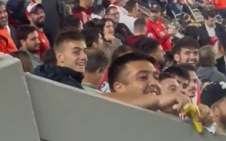 Grabaron a hincha de River burlándose con gestos racistas de jugadores brasileños