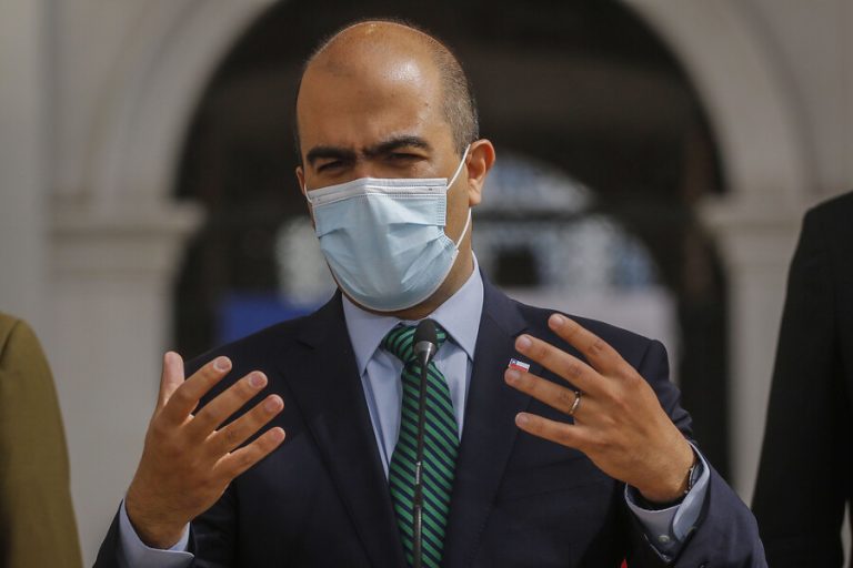 Director del Senda critica letras sobre drogas en la música urbana: 