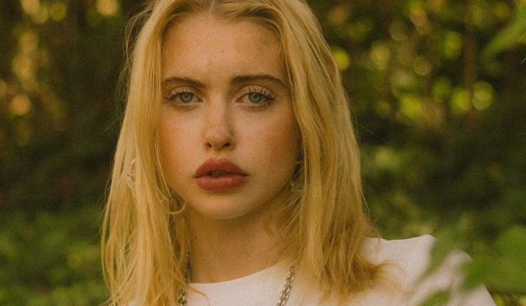 Actriz de Euphoria afirma estar saliendo con 10 personas: 