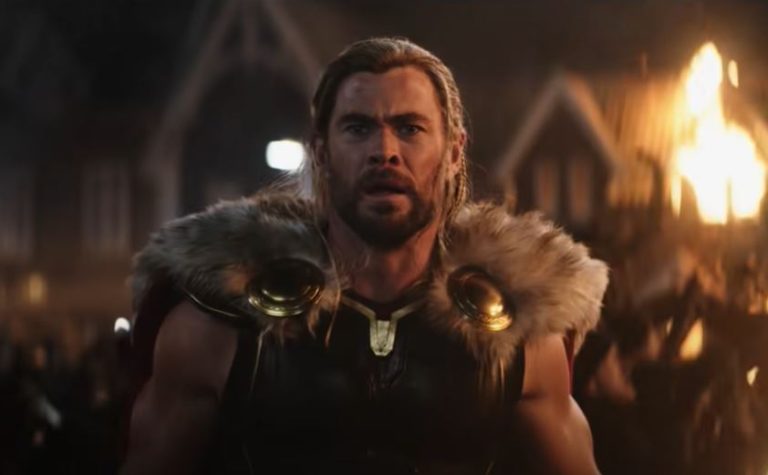 ¡Era verdad! Natalie Portman regresa como la diosa del trueno en trailer de Thor: Love and Thunder