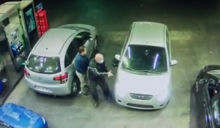Carabinero de franco frustró asalto en bencinera: Todo fue captado por la cámara de seguridad