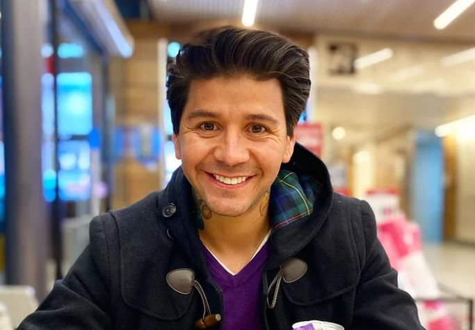 Edmundo Varas celebró terminar su carrera: 