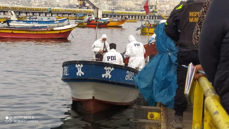 Joven muere tras ser arrastrado por el mar junto a su padre: 