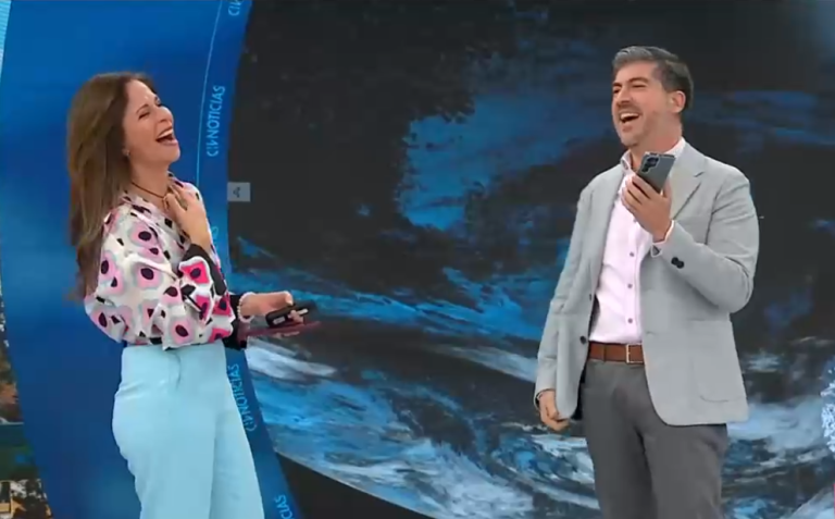 ¿El mejor crossover de El Tiempo? El hilarante momento en que Iván Torres llamó a Eduardo Sáez cuando estaba en vivo