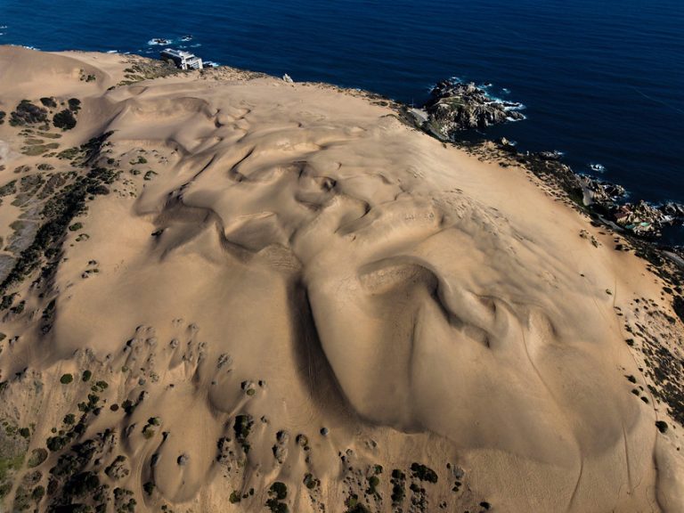 Alcalde busca cerrar el acceso a las dunas de Concón: 