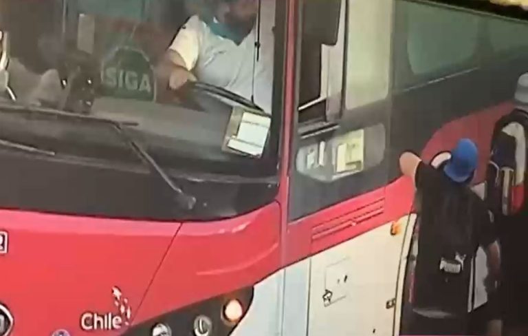 Insólito hurto: Detuvieron a grupo dedicado a robar extintores de micros en Santiago