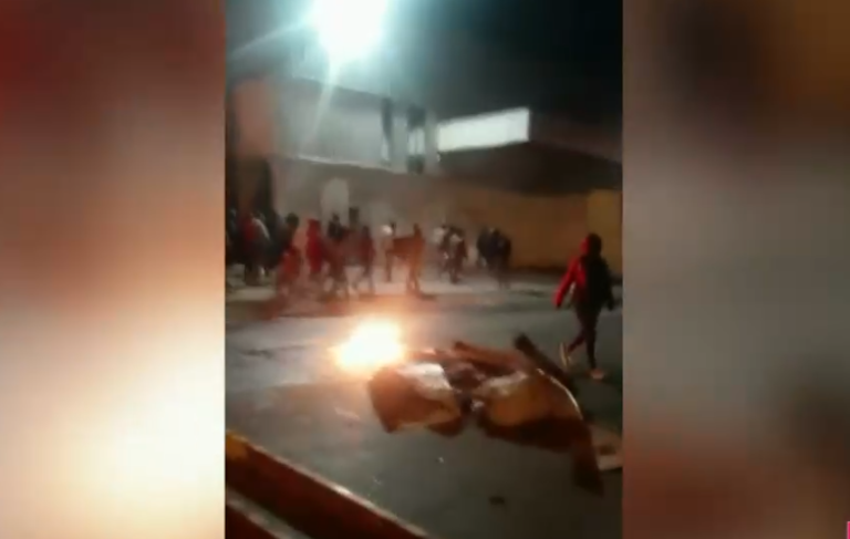 48 detenidos tras masivo saqueo a supermercado en Talagante: Investigan si se organizó por redes sociales