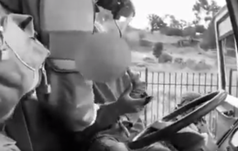 El momento en que carabineros auxilian a conductor baleado en Carahue