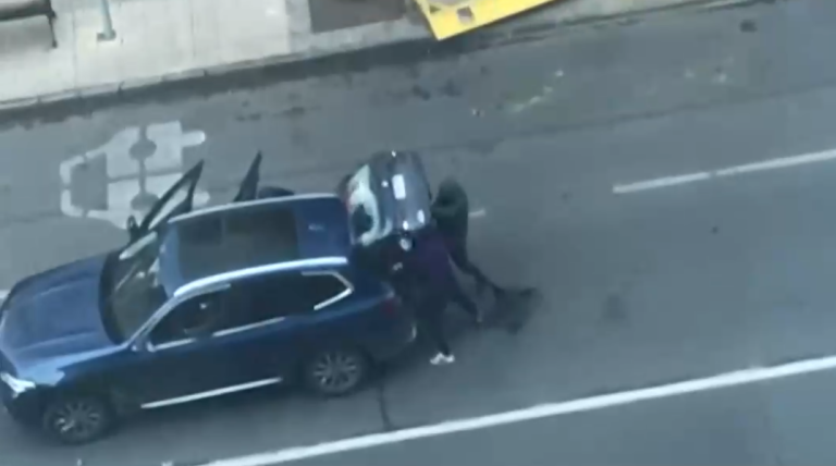 Registran violento asalto a exclusiva tienda en Las Condes: Es el segundo robo en menos de 4 días