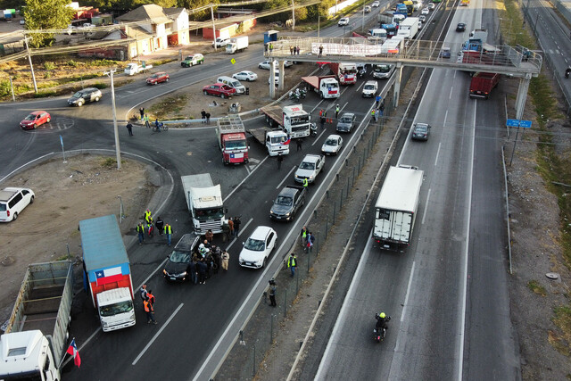 Decretan arraigo nacional contra camionero imputado por impedir el libre tránsito en Ruta 5 Norte