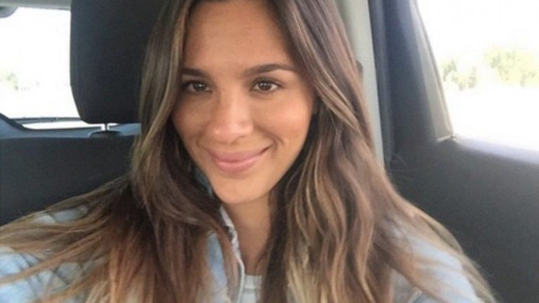 ¿Hasta el suelo? Gianella Marengo logró realizar baile que es tendencia en redes sociales