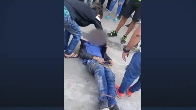 Nueva detención ciudadana abre el debate: Delincuente fue retenido en pleno centro de Santiago