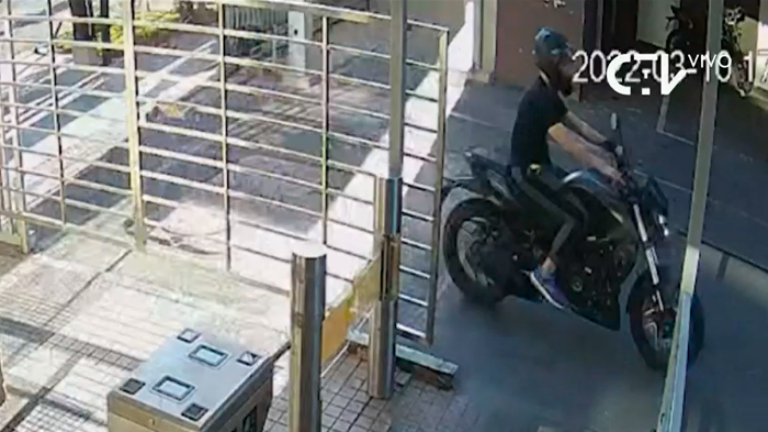 ¡Fue marcado! Revelan imágenes exclusivas del asalto a Cristián de la Fuente