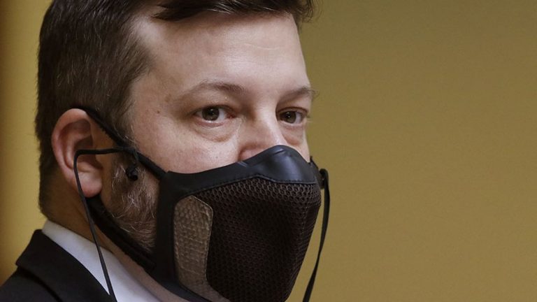 Revelan información académica de Johannes Kaiser en Austria: Estudió tres carreras y no siete como dijo