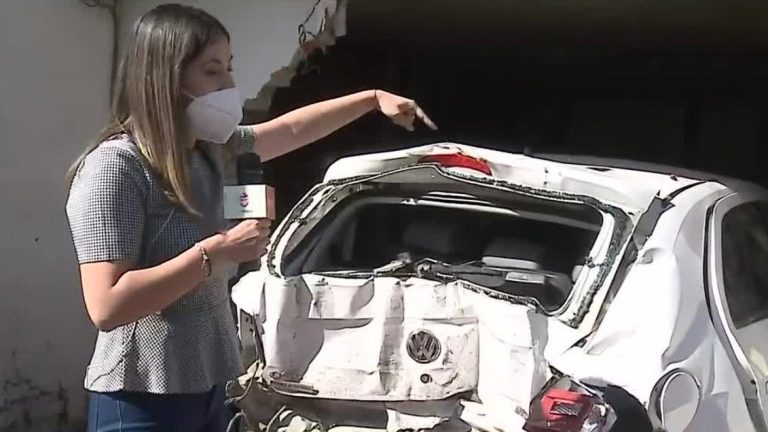 Conductor ebrio chocó y quedó incrustado en el dormitorio de adulta mayor en Macul