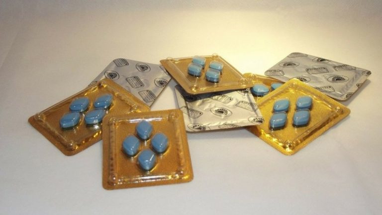 ¡Realizaron un reto viral! 13 estudiantes resultaron intoxicados por tomar jugo con viagra