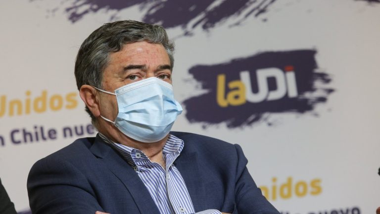 La estrategia de la UDI detrás del proyecto de ley que vuelve inexpropiables los fondos de pensiones