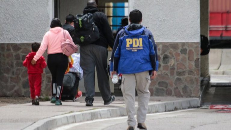 Crisis Migratoria en el norte: Subsecretario del Interior anunció que no se renovará Estado de Excepción