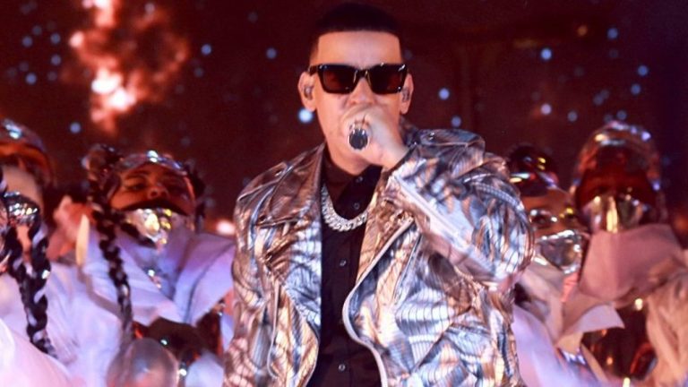 ¿Qué pasó con la venta de  entradas?: Chilenos reclaman ante incertidumbre en torno al concierto de Daddy Yankee