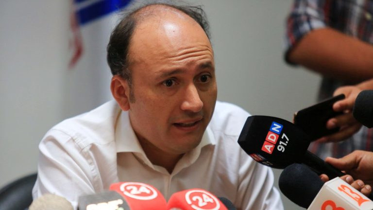 Edmundo Valladares deja la presidencia de Colo Colo y Alfredo Stöhwing se perfila como su reemplazante
