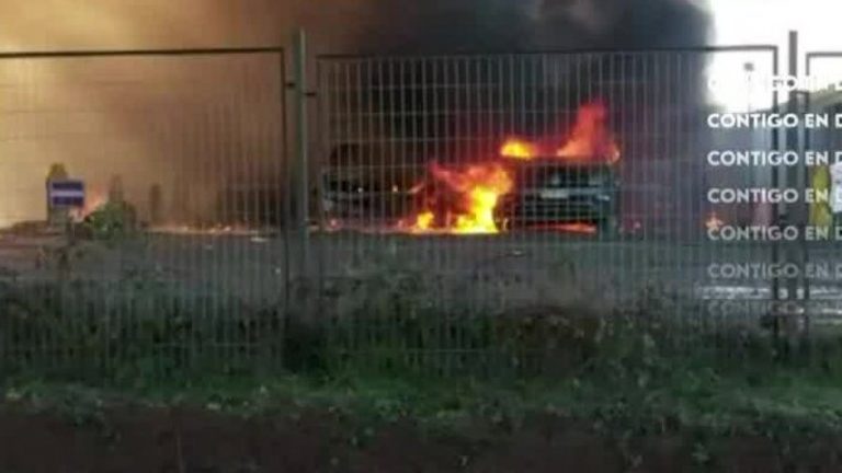 Nuevo atentado: 40 encapuchados quemaron más de 33 camiones en la región del Bío Bío