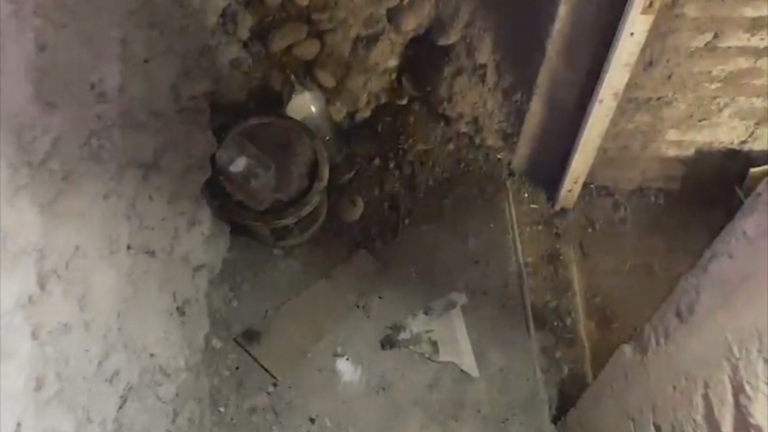 Operaban bajo tierra: Descubren búnker construido por asaltantes