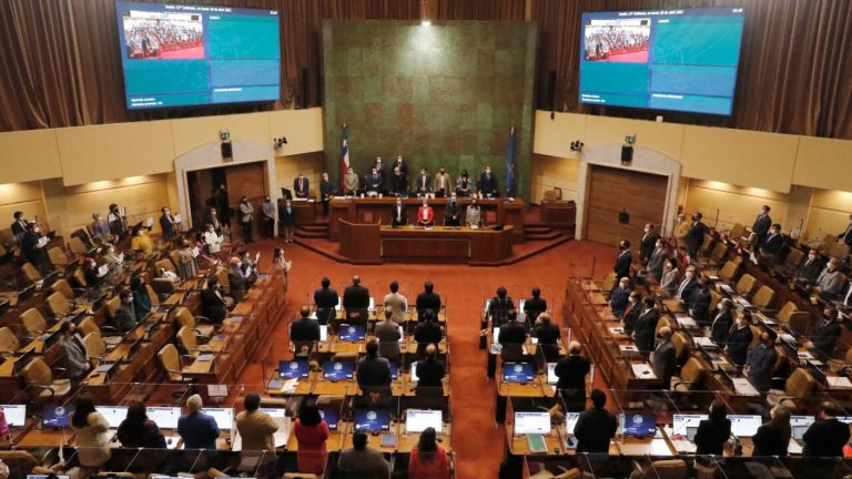 Quinto retiro: Reforma constitucional y proyecto del gobierno fueron rechazados en la Cámara