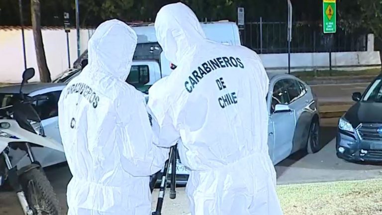 Asaltaron con armas de fuego a alto ejecutivo del retail en Los Dominicos para robar su auto